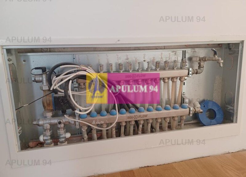 Case SABA RESIDENCE Sabareni, in apropierea padurii