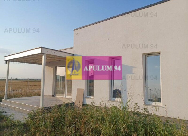 Case SABA RESIDENCE Sabareni, in apropierea padurii